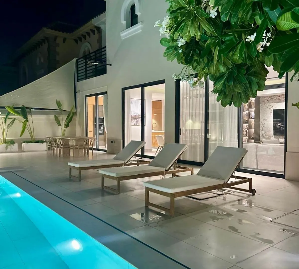 Luxurious Villa 5Bhk With Pool Bbq And Full Time Housemaid Assistance - Live In Dubai 0*,  United Arab Emirates