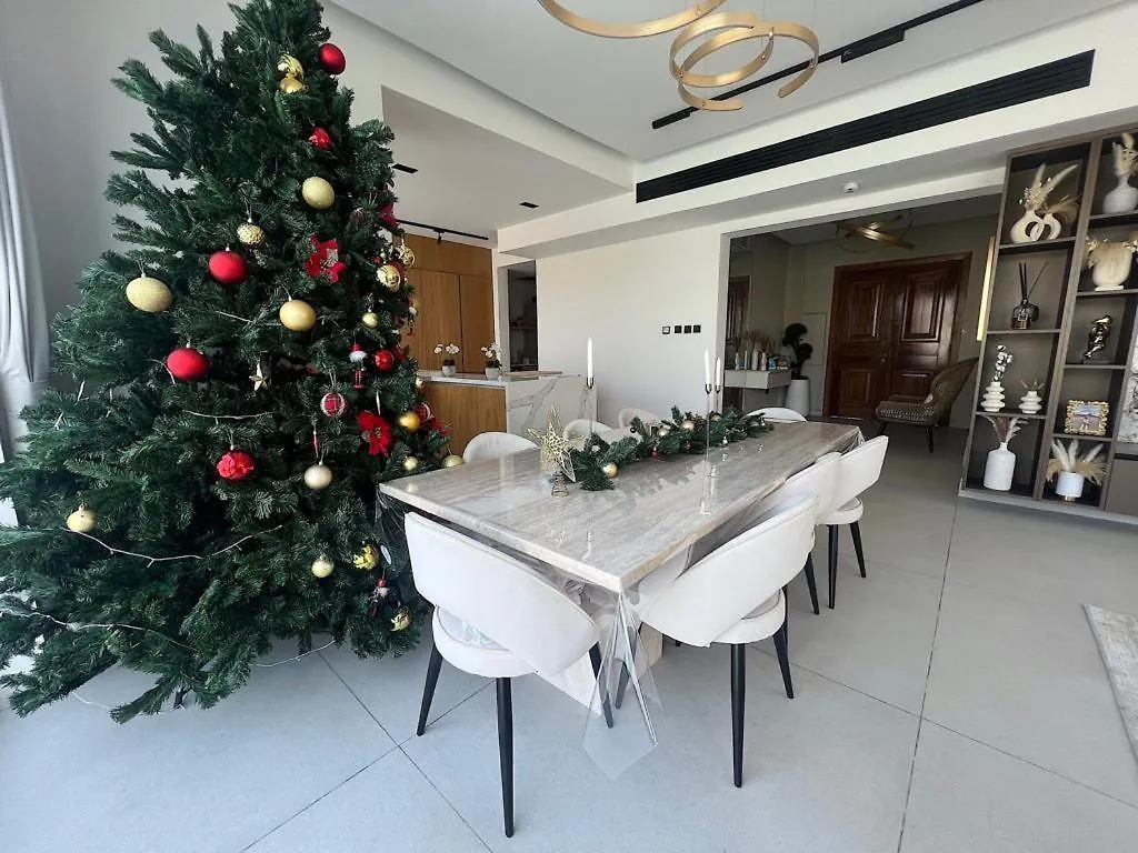 Luxurious Villa 5Bhk With Pool Bbq And Full Time Housemaid Assistance - Live In Dubai
