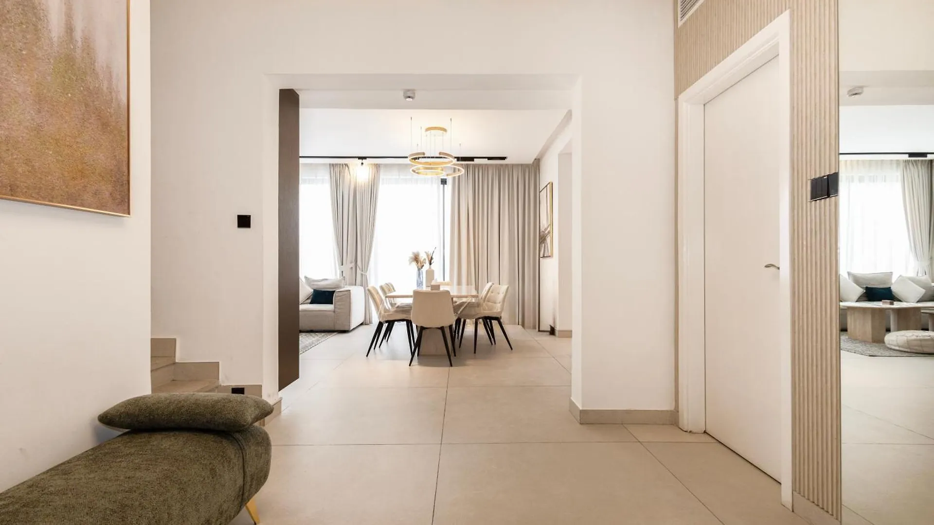 Luxurious Villa 5Bhk With Pool Bbq And Full Time Housemaid Assistance - Live In Dubai 0*,  United Arab Emirates