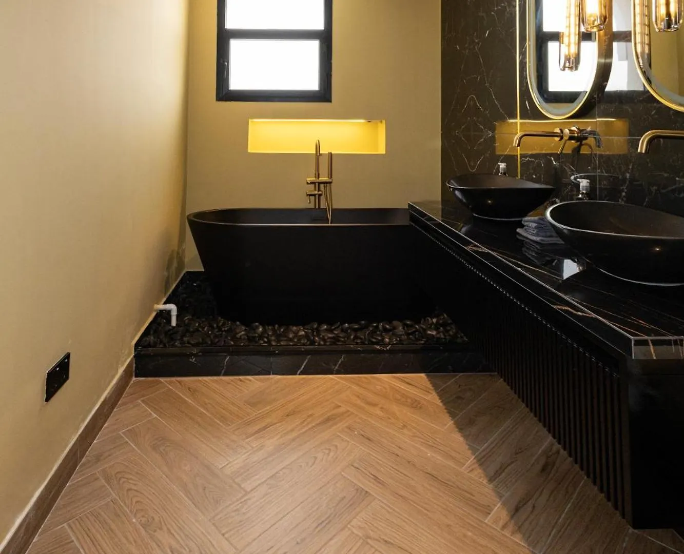 Luxurious Villa 5Bhk With Pool Bbq And Full Time Housemaid Assistance - Live In Dubai