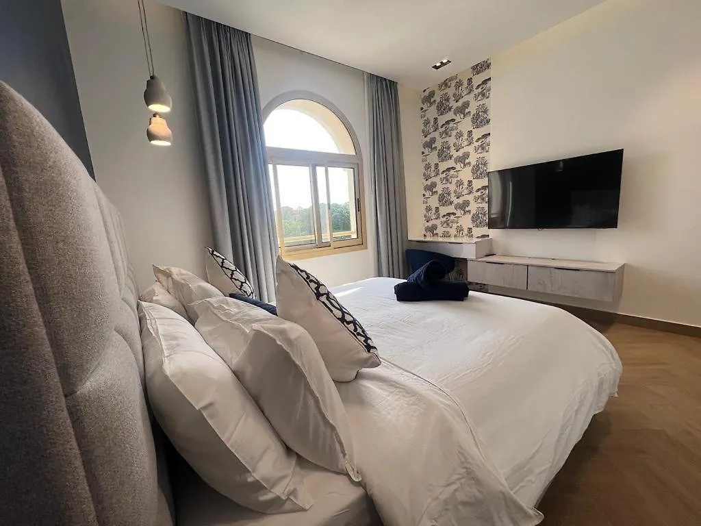 Luxurious Villa 5Bhk With Pool Bbq And Full Time Housemaid Assistance - Live In Dubai